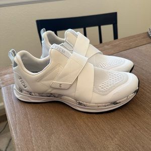 Tiem cycling shoes - marble size 10!